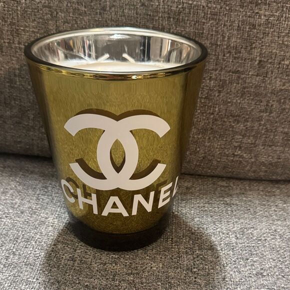CHANEL Metallic Gold Candle - Picture 1 of 4